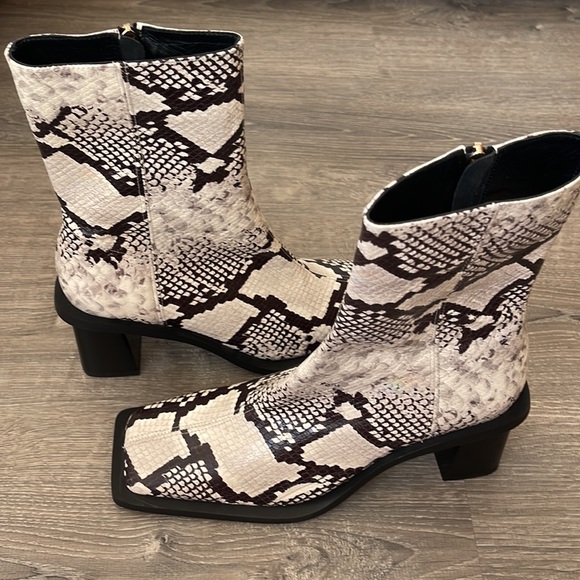 Zara Animal Print Block Heel Ankle Boots | NWT | Size 39 (US 8) Genuine Leather - Picture 11 of 16
